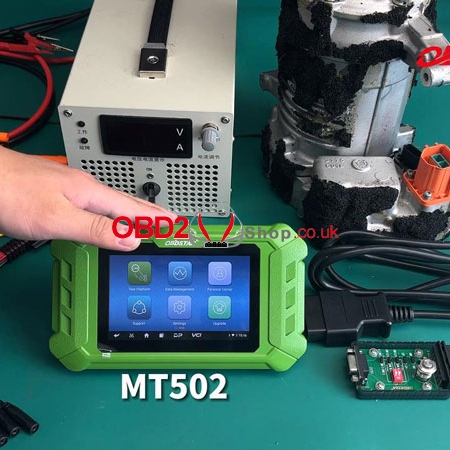 obdstar-mt502-test-tesla-model-y-compressor-by-bench-(1)
